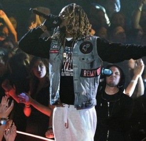 fetty-wap-iheart-awards-2016-340x330